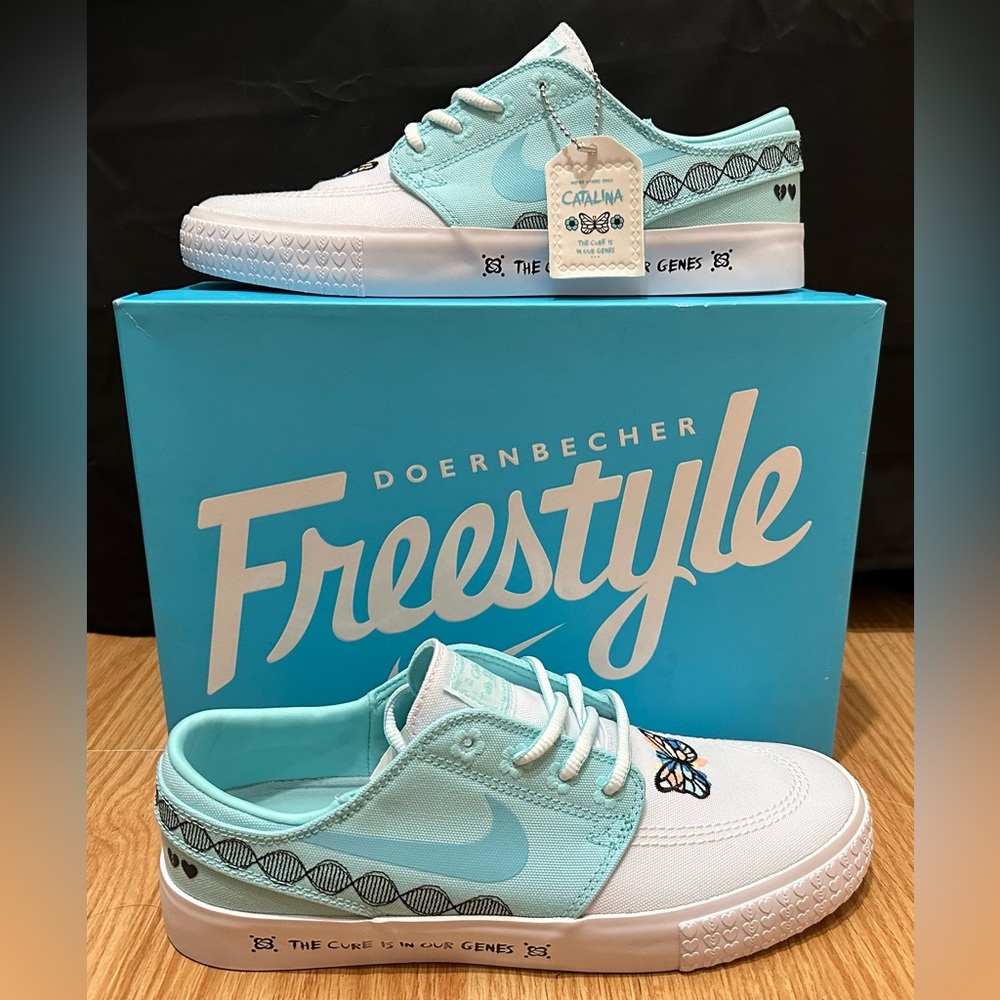 Nike Zoom Stefan Janoski SB ‘Doernbecher 2022’ DR6258-100 Size 11 Mens
